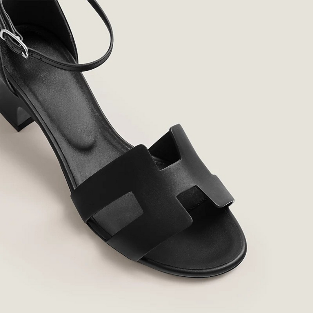 CHLOÉ | Elegant, Luxurious Sandals for Special Occasions