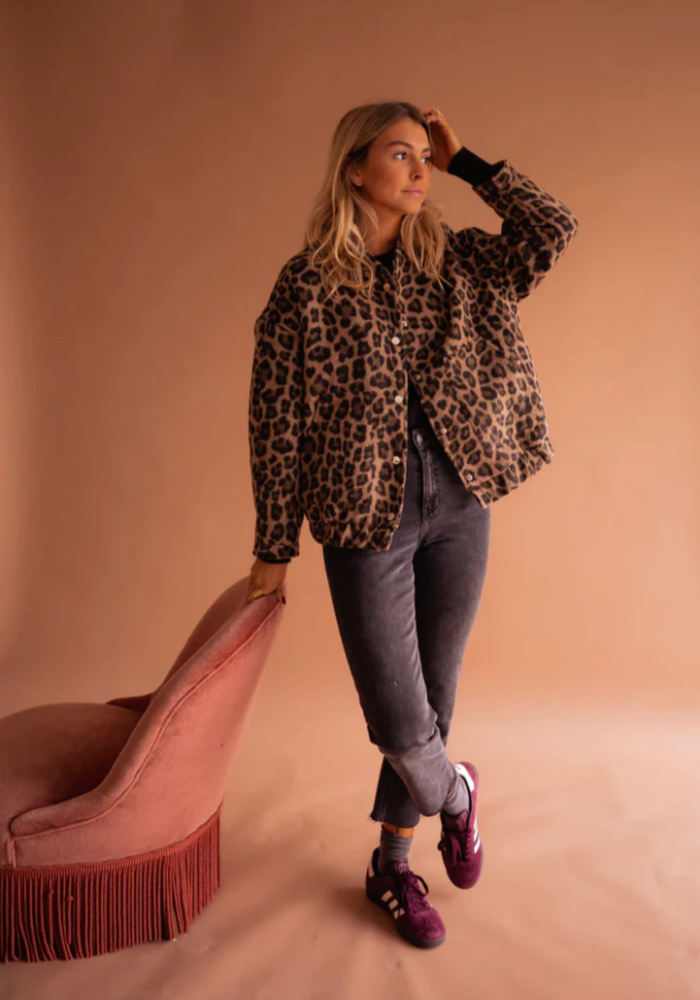 Quenla™ | Bold Leopard Jacket