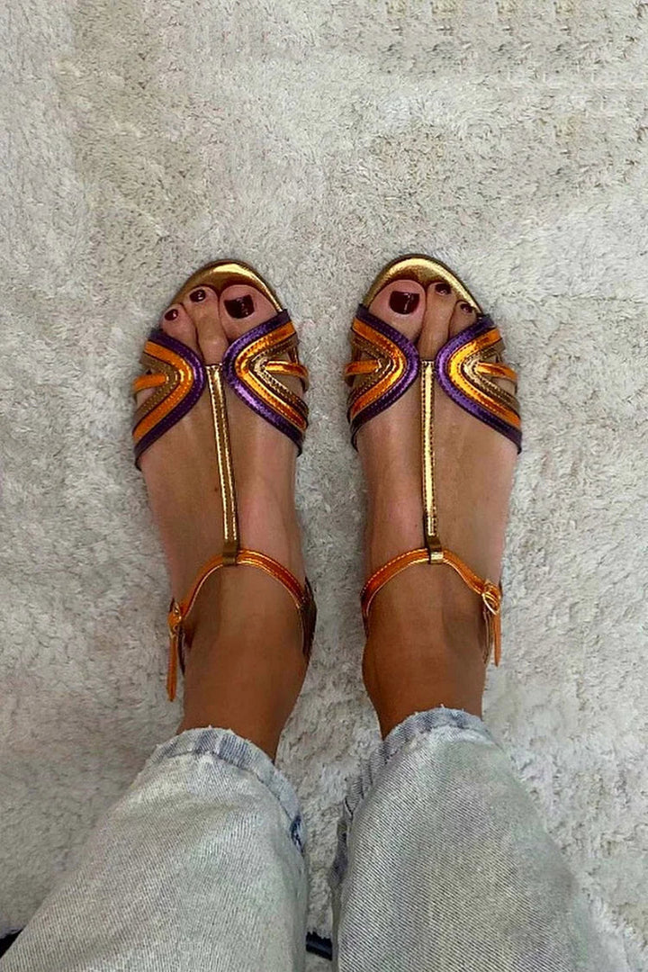 NERINA | Low, multi-strap sandals with elegant metallic details