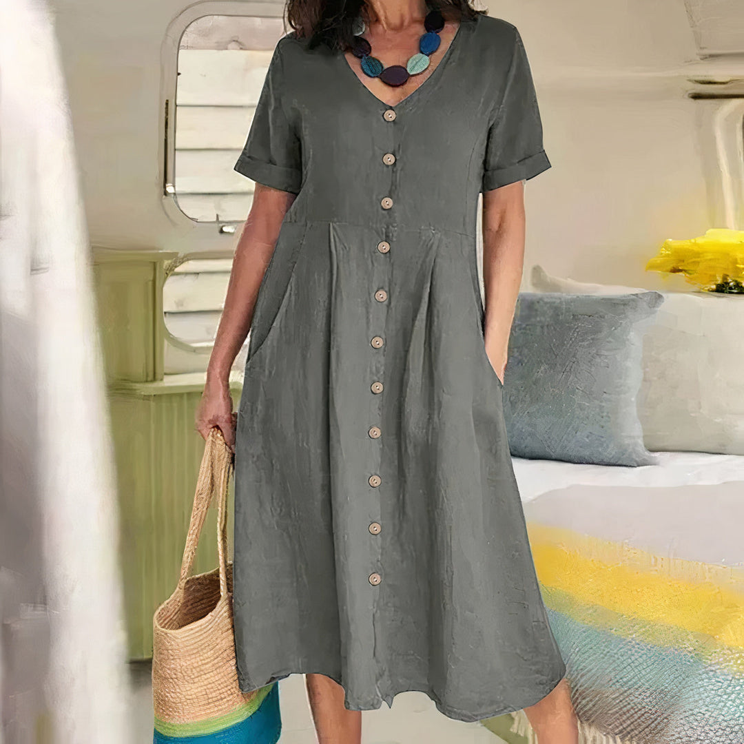 Briar - Effortless Buttoned Dress