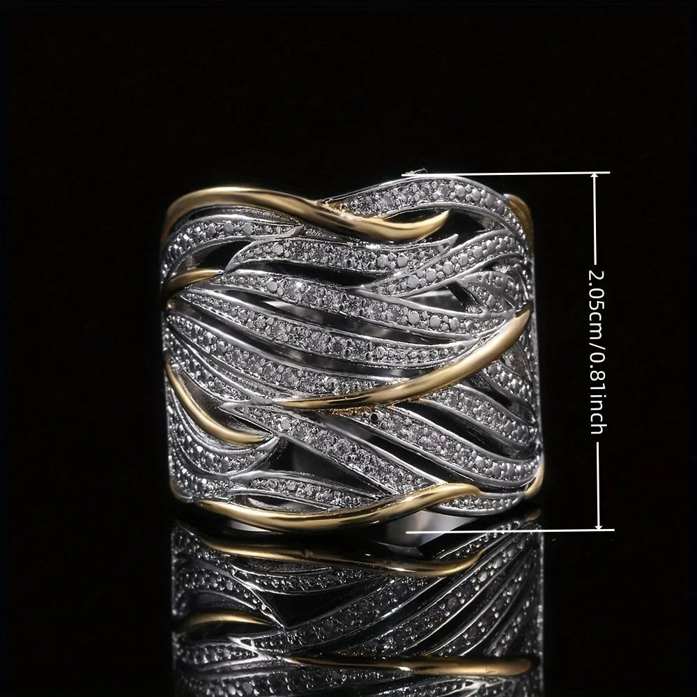 Liora™ | Sculpted Spiral Band