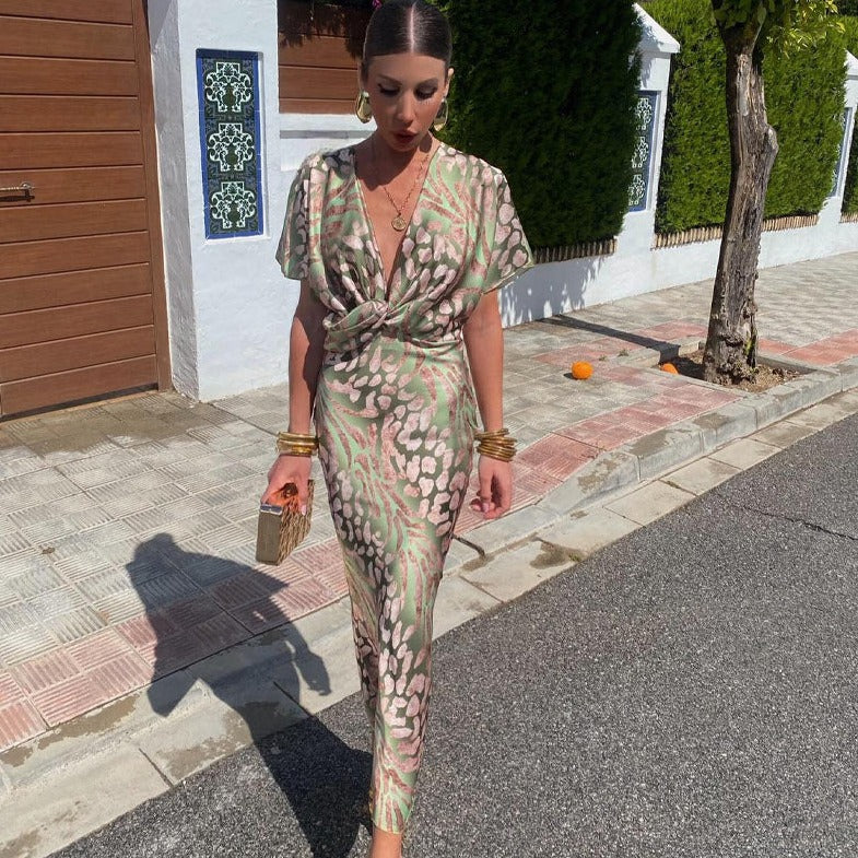 Isabeau – Sophisticated Silk Maxi Dress