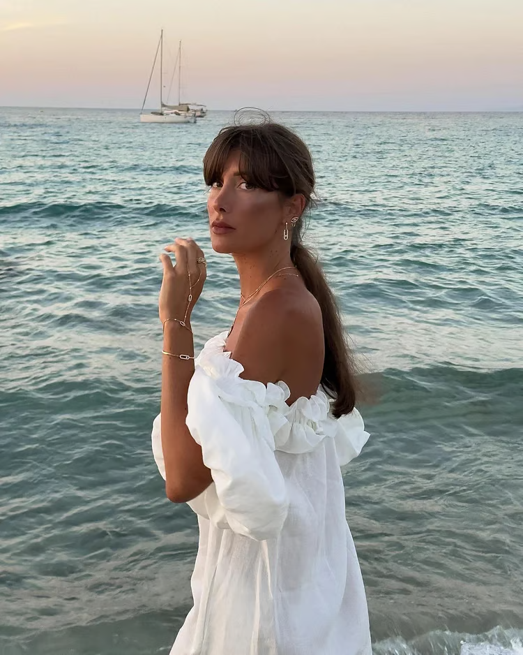 Sofia - Dress with Exposed Shoulders in Linen